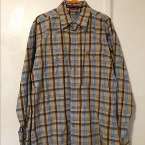 Long sleeved George strait plaid shirt